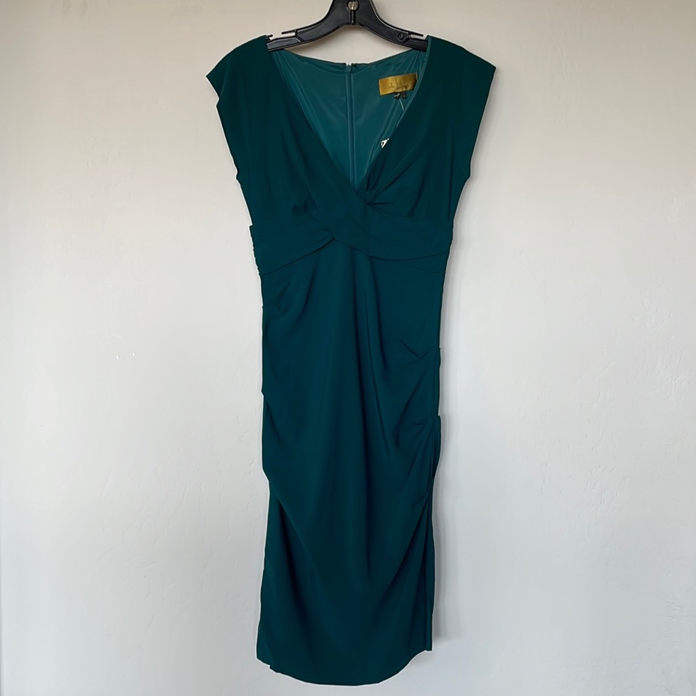 NWT Nicole Miller crepe ruched dress